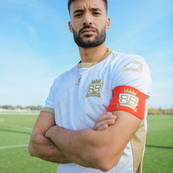 B2B United Heimtrikot